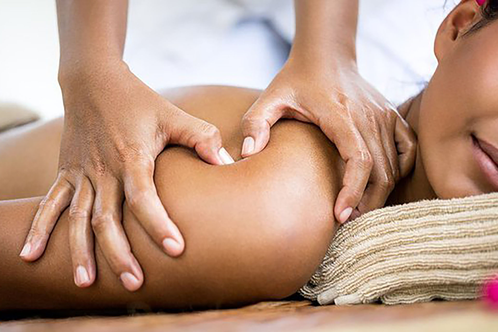 Thumbnail for What is the Difference Between Swedish Massage and Deep Tissue Massage?
